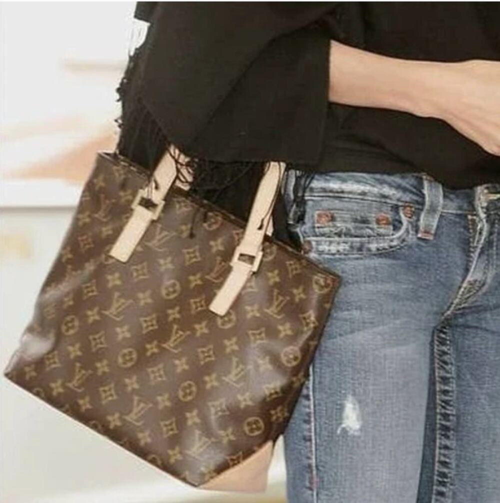 ⭐🔥AUTHENTIC🔥⭐ Louis Vuitton Cabas Piano